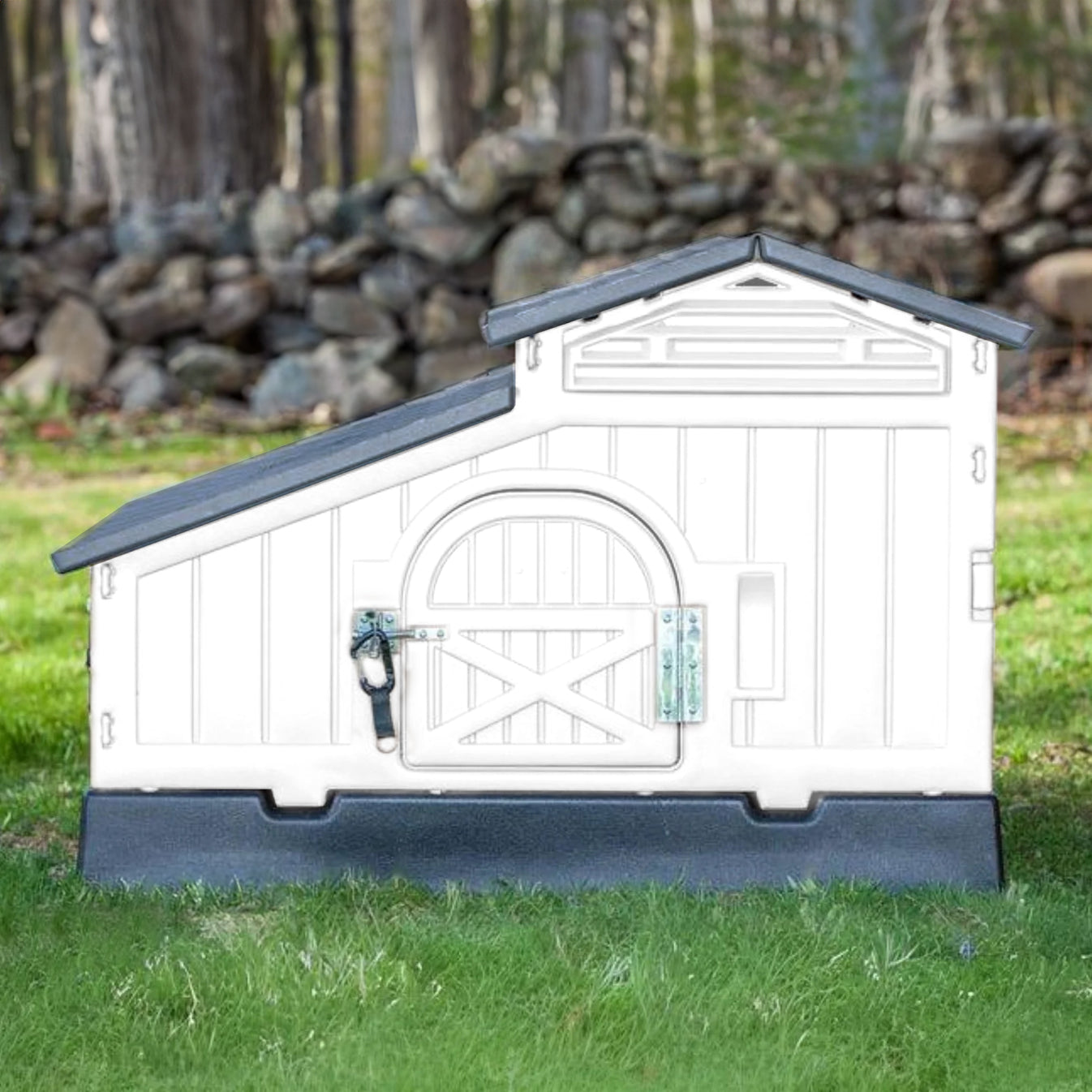 Snap Lock Formex Chicken Coop, Standard White (Up to 4 Chickens) - My ...