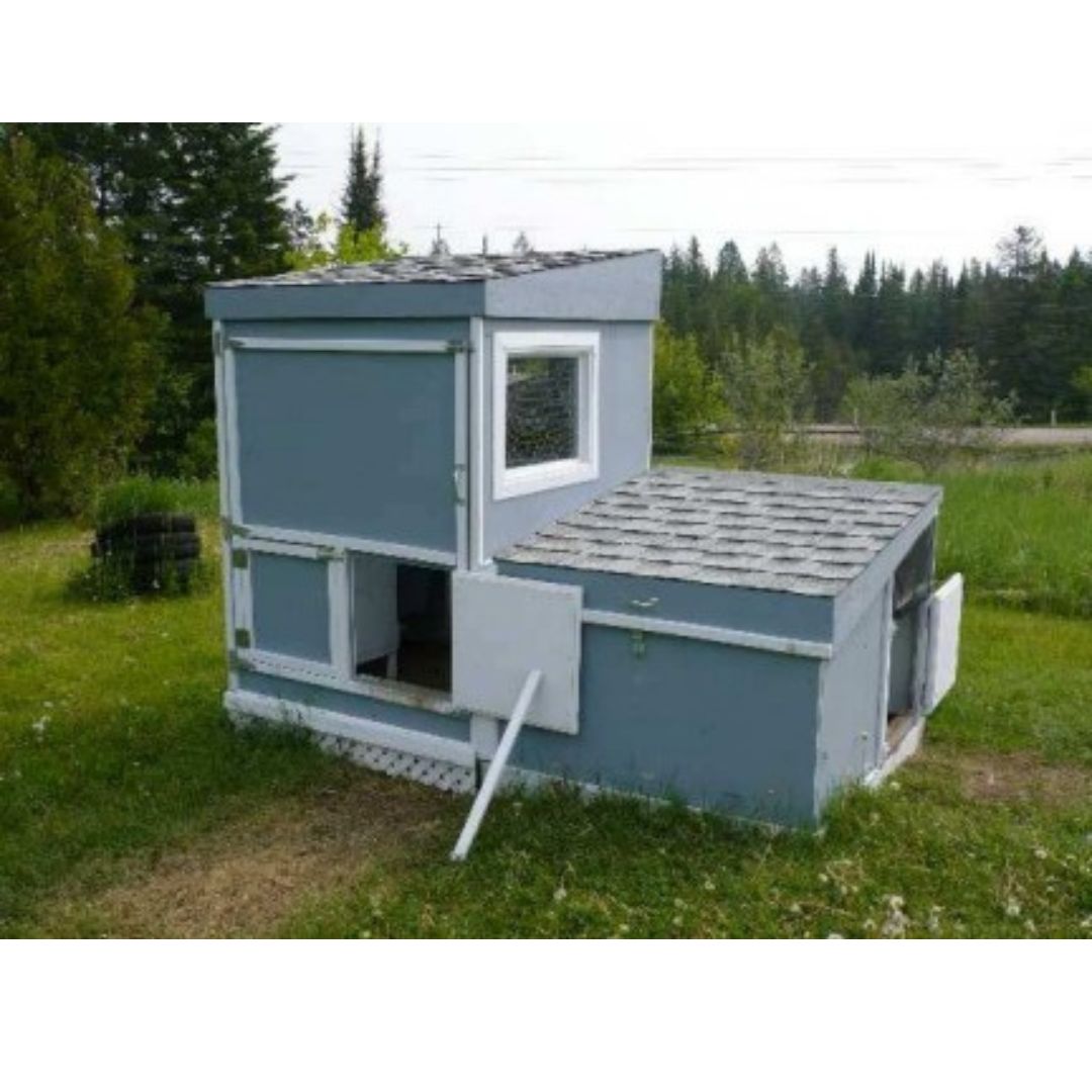 Insulated with Natural Brooder "Ready Coop" Plans (5 - 12 chickens)